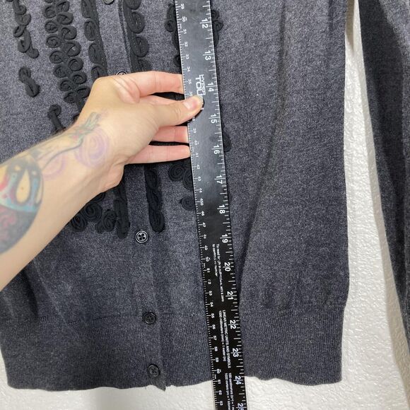 Banana Republic Sweater Womens Medium Gray Silk Blend Applique Cardigan Floral - Picture 7 of 15